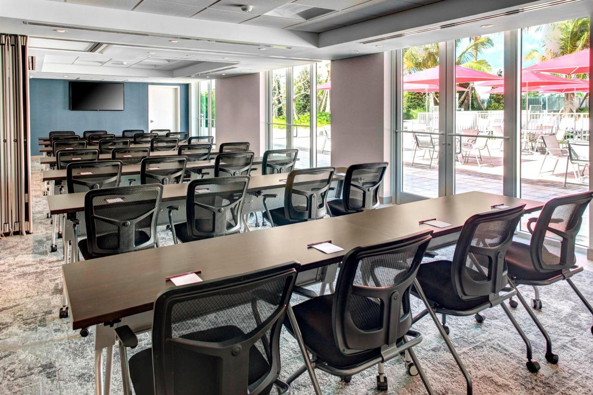 Residence Inn By Marriott Miami Beach Surfside Eksteriør billede