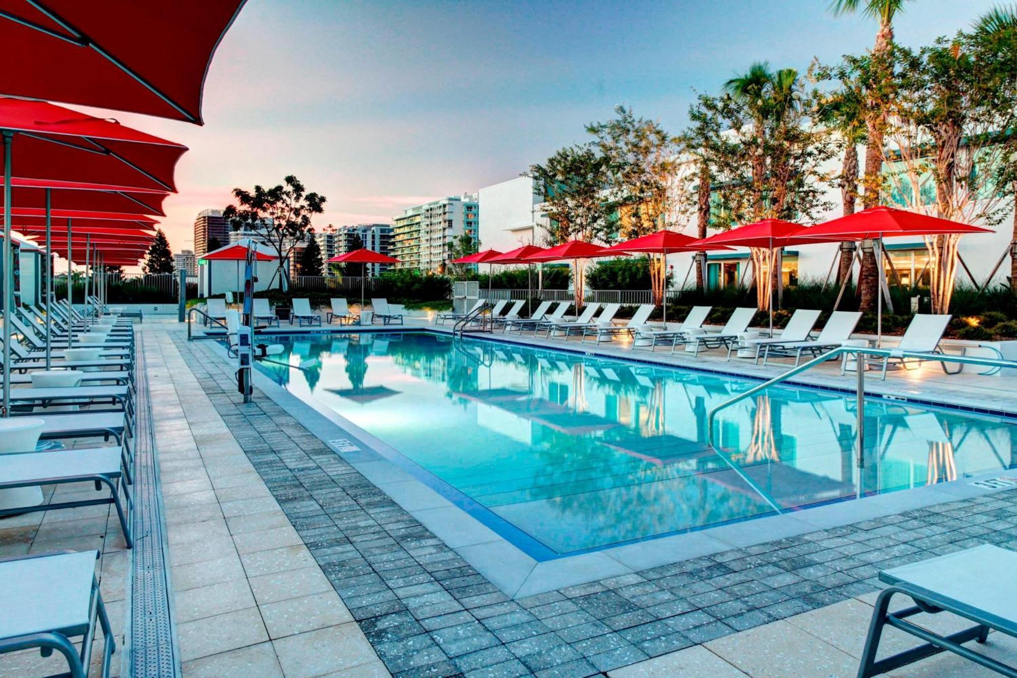 Residence Inn By Marriott Miami Beach Surfside Eksteriør billede
