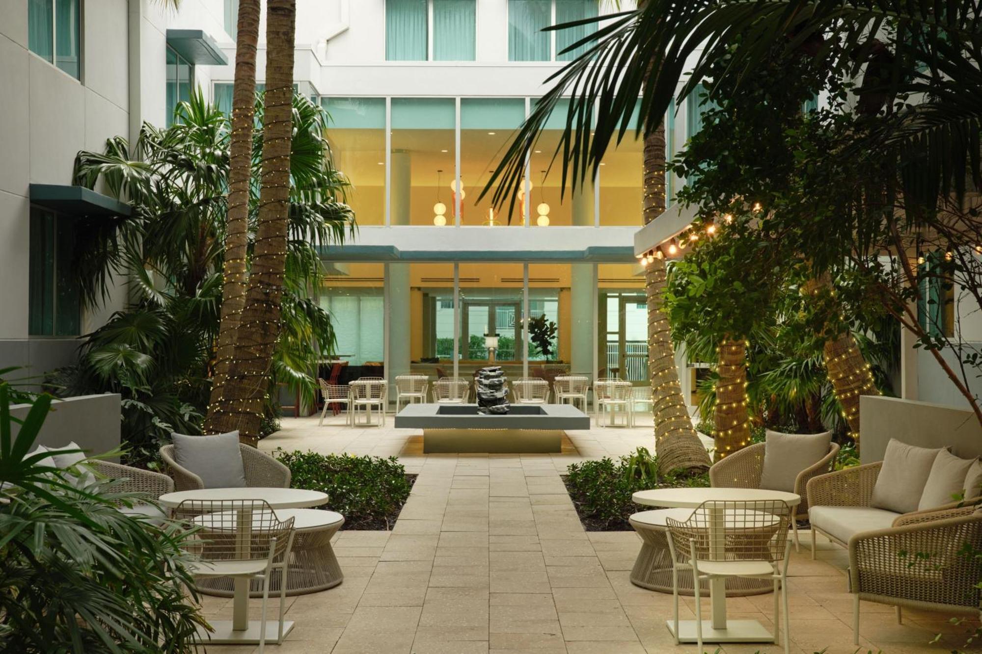 Residence Inn By Marriott Miami Beach Surfside Eksteriør billede