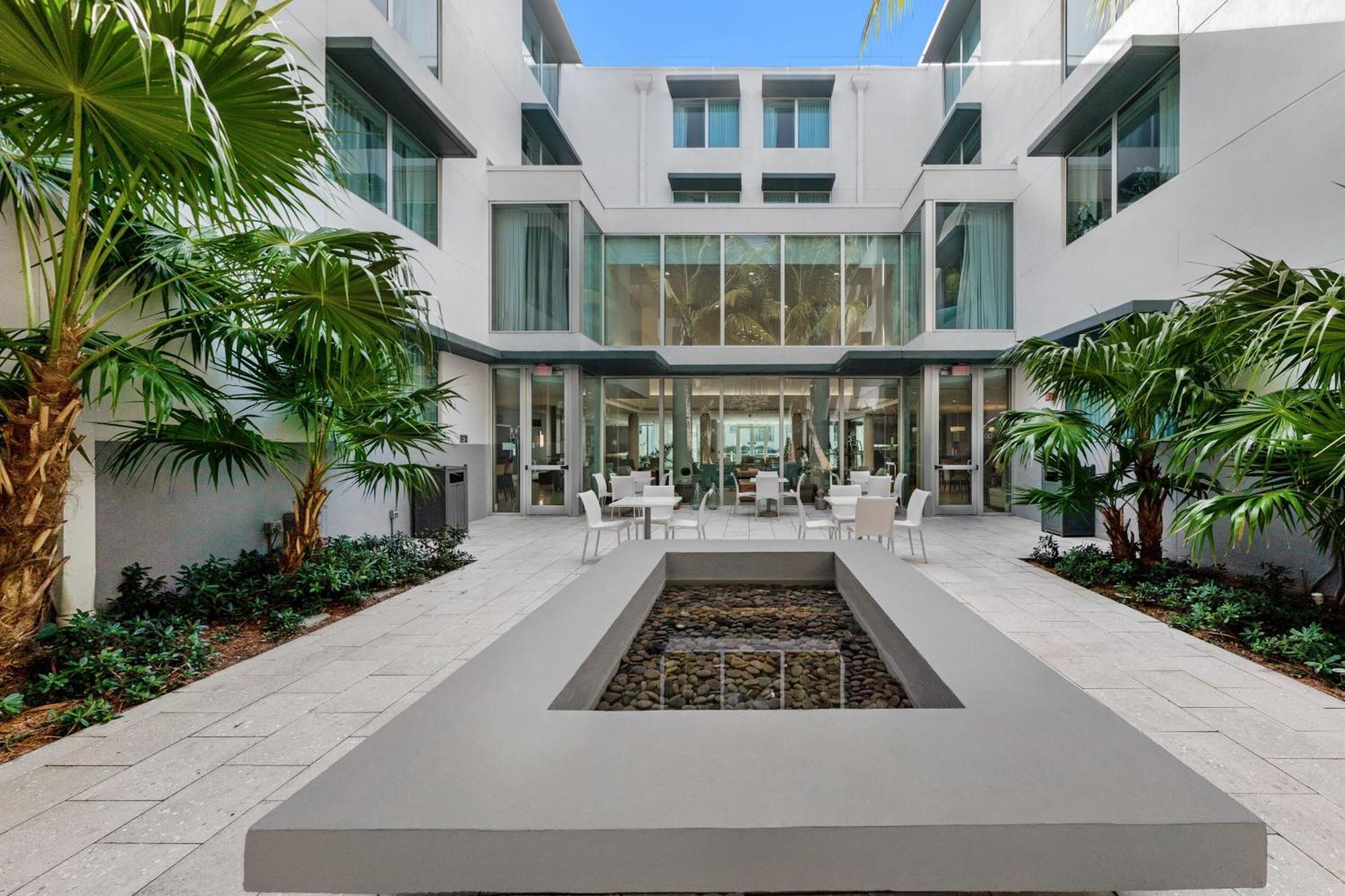 Residence Inn By Marriott Miami Beach Surfside Eksteriør billede